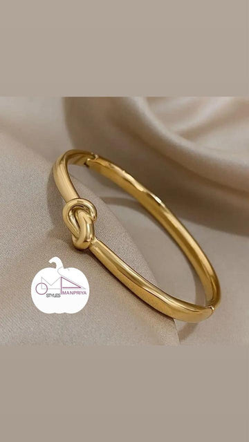 Elegant Knot Kada