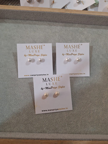 Miniature round pearl studs