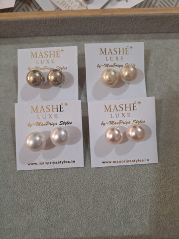 Pearl studs